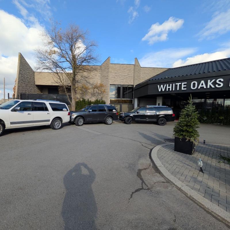 What to Expect When You Book a Chauffeur Service in Niagara